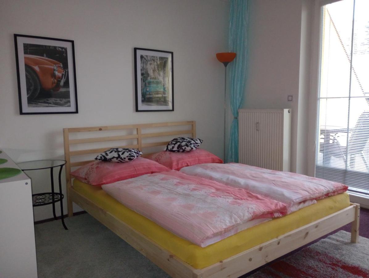 Apartman Rezidence Certovka 2121 Free Parking Garage การ์โลวีวารี ภายนอก รูปภาพ